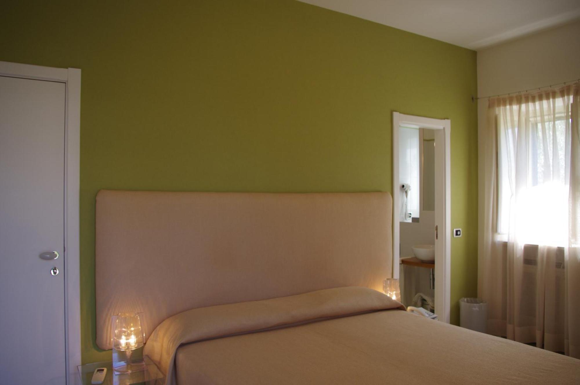 Bed & Breakfast La Piccola