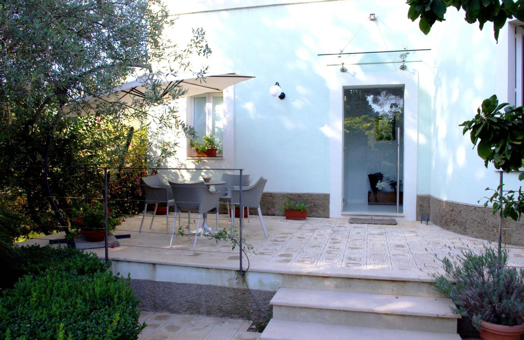 Bed & Breakfast La Piccola 3*