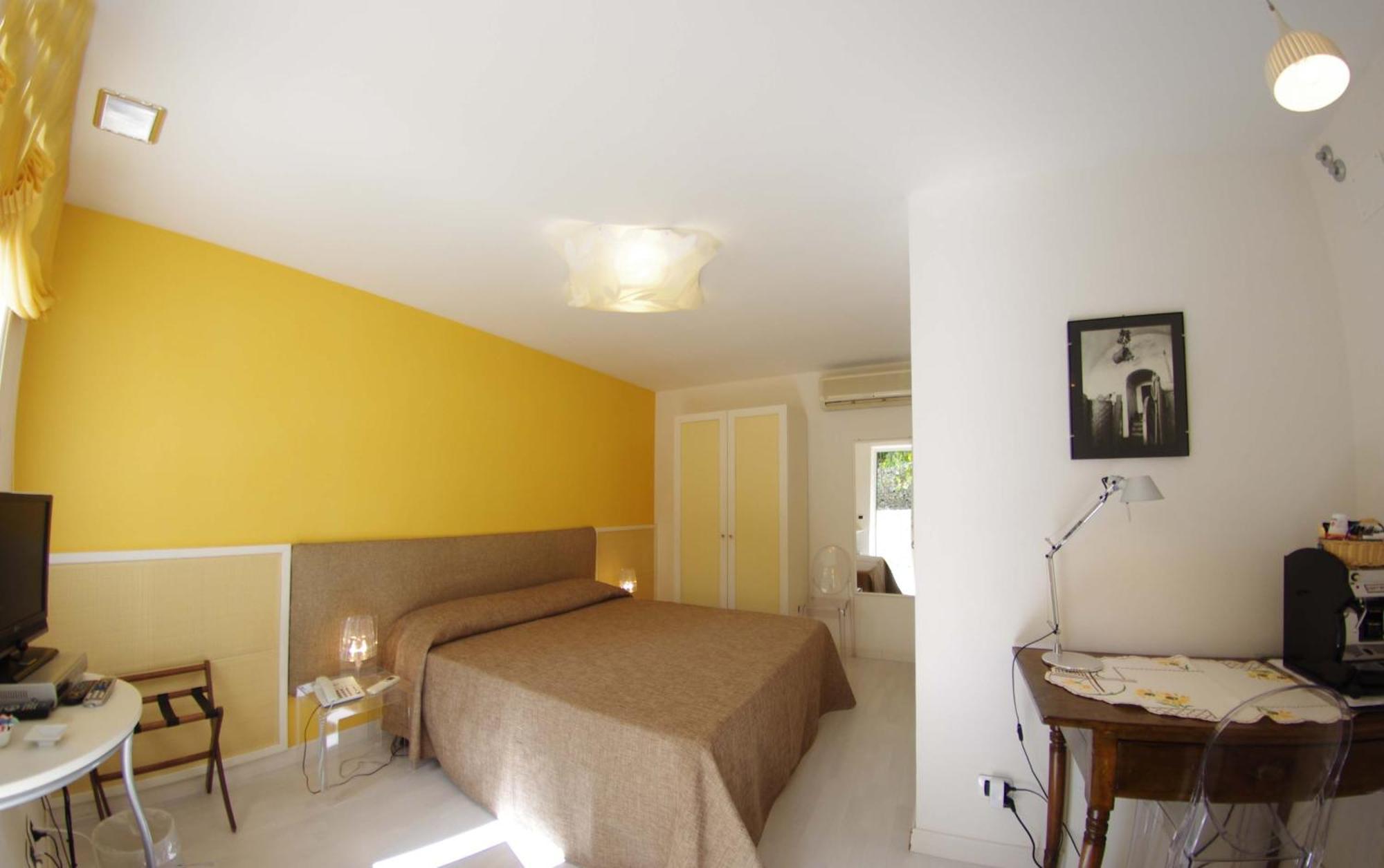Bed & Breakfast La Piccola 3*